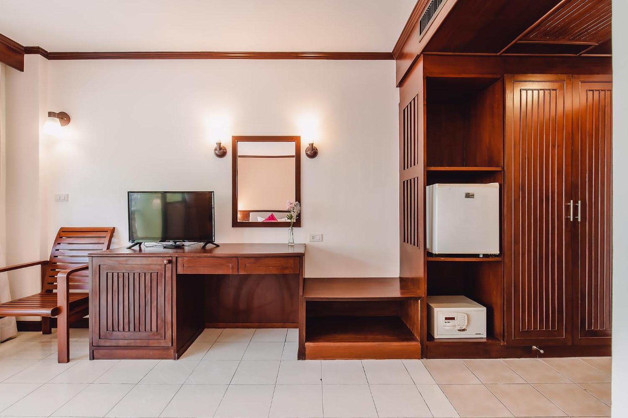 Bauman-Ville Hotel Patong المظهر الخارجي الصورة